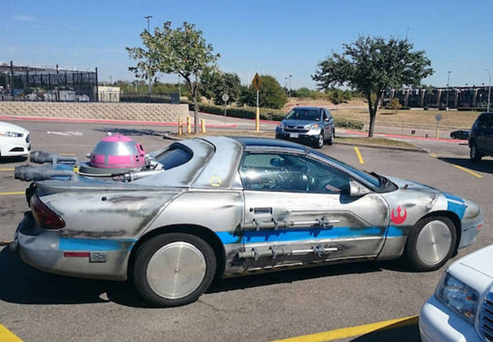 It's Amazing What You Can See While You're Commuting (30 pics)