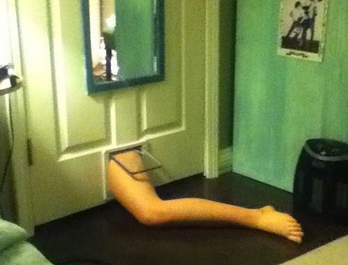 Drunken People Doing Strange Things (26 pics)