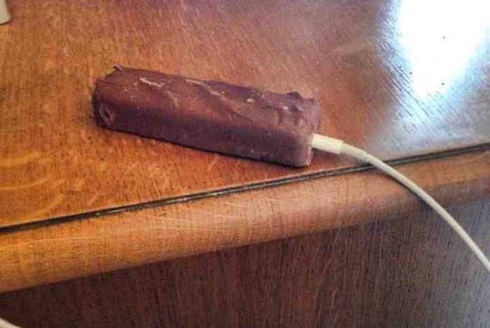 Drunken People Doing Strange Things (26 pics)