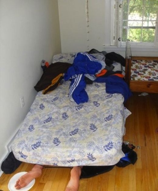 Drunken People Doing Strange Things (26 pics)