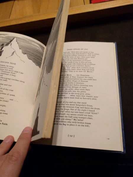 Guy Turns Old Book Into An Awesome Kindle Case (15 pics)