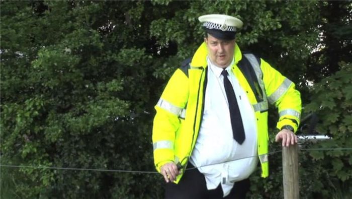 You Could Definitely Outrun These Fat Police (22 pics)