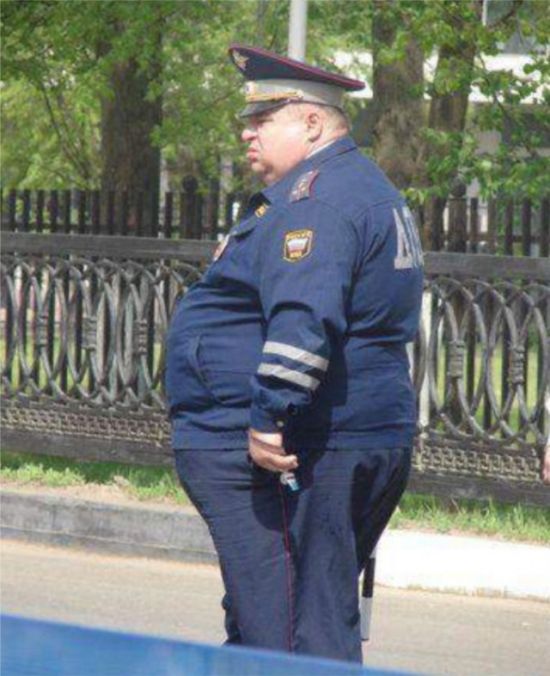 You Could Definitely Outrun These Fat Police 22 Pics
