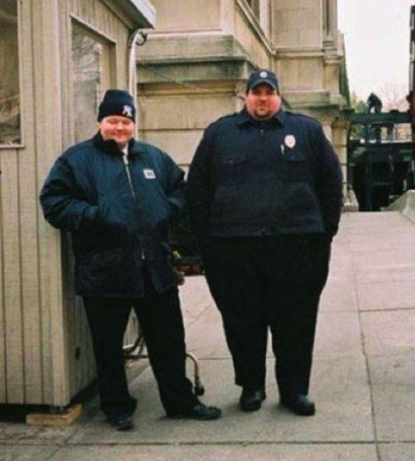 You Could Definitely Outrun These Fat Police (22 pics)