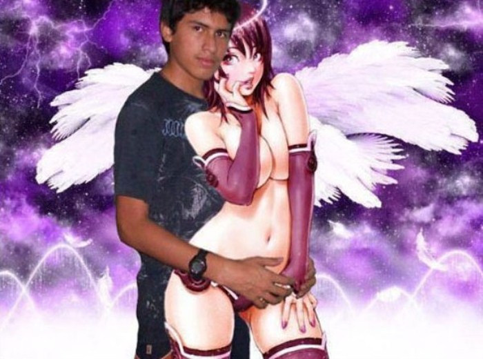 Guys Who Mysteriously Got Really Hot Girlfriends (39 pics)