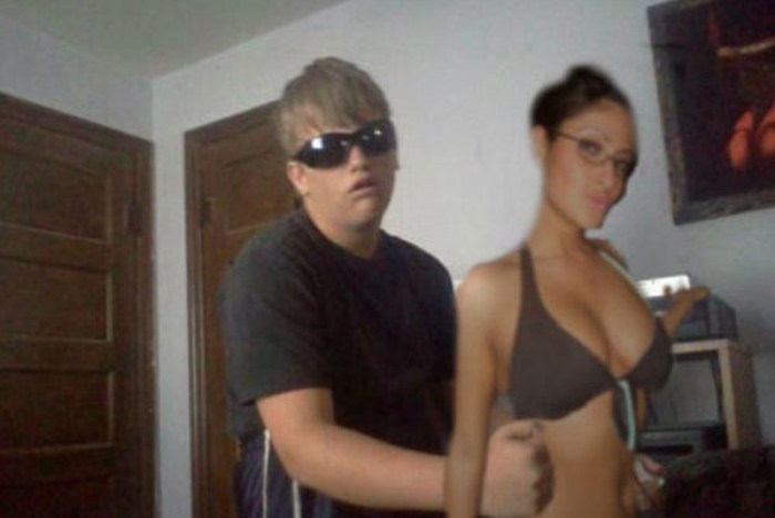 Guys Who Mysteriously Got Really Hot Girlfriends (39 pics)