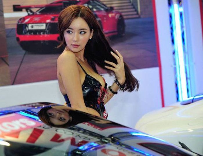 These Sexy Asian Girls Are Sweet, Sultry And Impossible To Resist (45 pics)