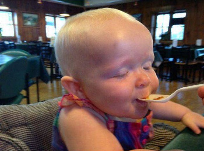 Baby Has Awesome Reaction After Trying Flan For The First Time (5 pics)