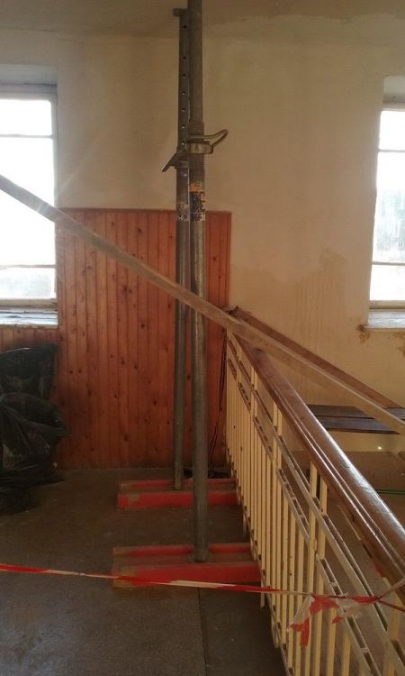 This Custom Painting Rig Is Deadly And Insane (4 pics)