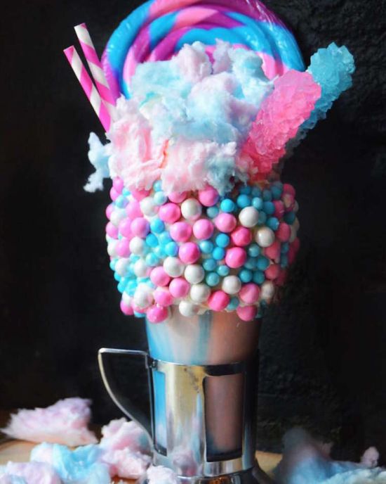 These Giant Milkshakes Look Like The Most Delicious Thing Ever (15 pics)