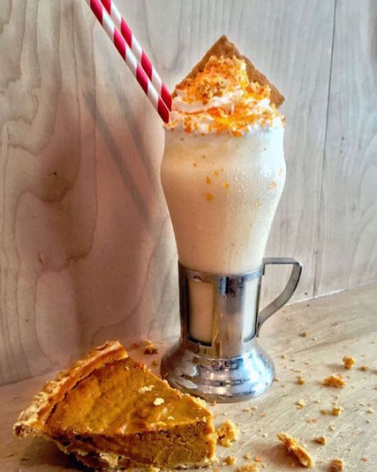 These Giant Milkshakes Look Like The Most Delicious Thing Ever (15 pics)