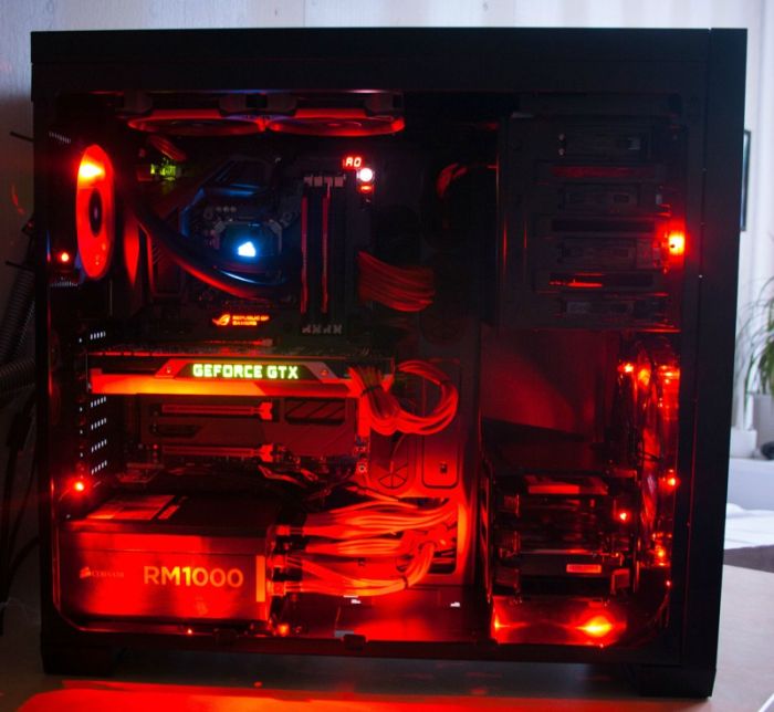 A Little PC Modding Porn For All The Tech Geeks Out There (41 pics)
