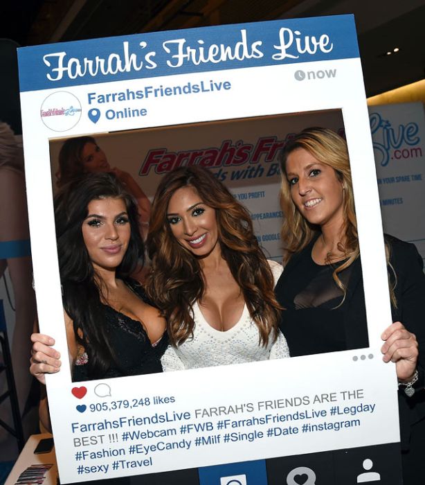 All The Hottest Adult Film Stars Showed Up For The AVN Awards (21 pics)