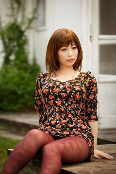 These Japanese Sex Dolls Look So Real It's Almost Scary (28 pics)