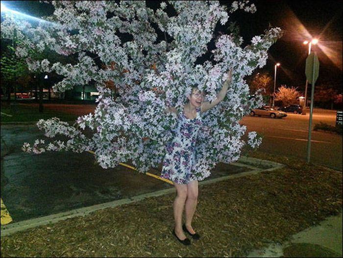 People Who Found A Way To Perfectly Blend In With Their Surroundings (25 pics)