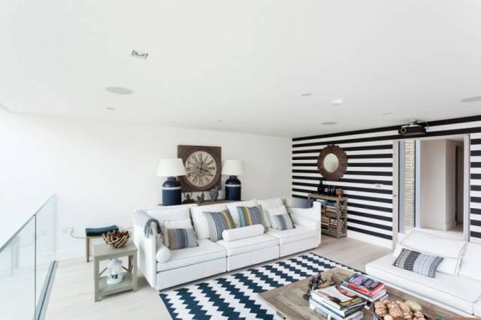 Old School Water Tower Gets An Incredible Modern Makeover (23 pics)