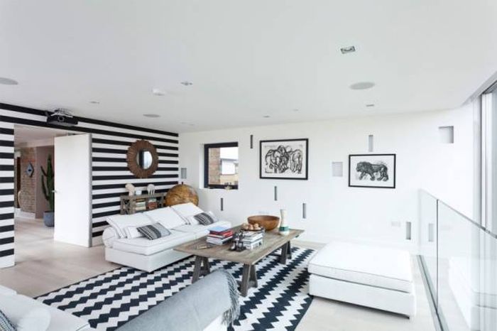Old School Water Tower Gets An Incredible Modern Makeover (23 pics)