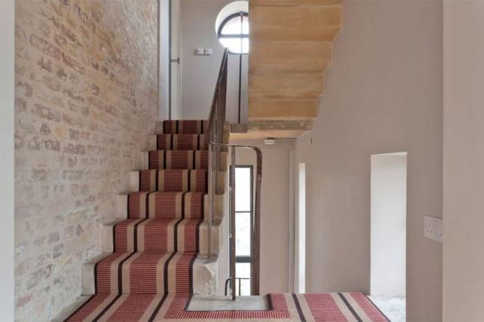 Old School Water Tower Gets An Incredible Modern Makeover (23 pics)