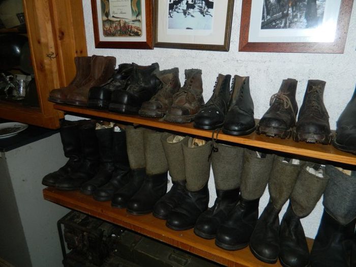 A Look Inside The Arsenal Of A SS Veteran (51 pics)