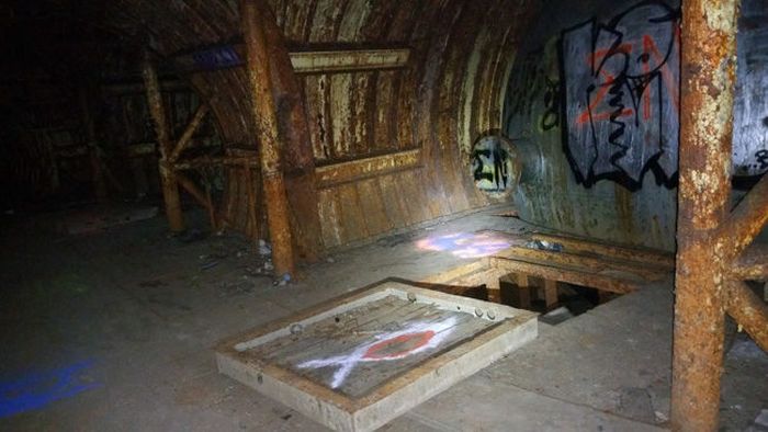 See The Inside An Abandoned Silo That Once Held The Titan Missile (16 pics)
