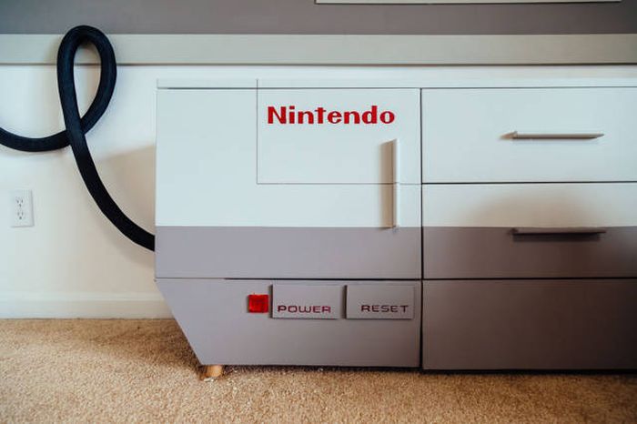 Parents Create A Giant NES Replica For Their Kids (19 pics)
