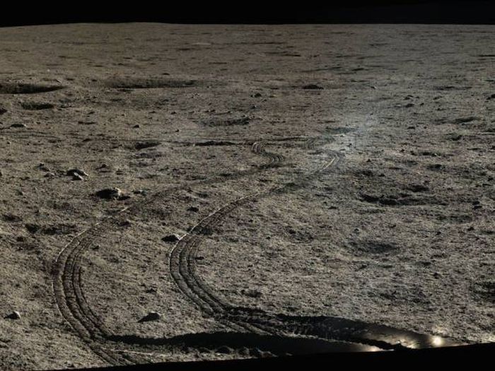 Photos From China's Very First Moon Landing (12 pics)