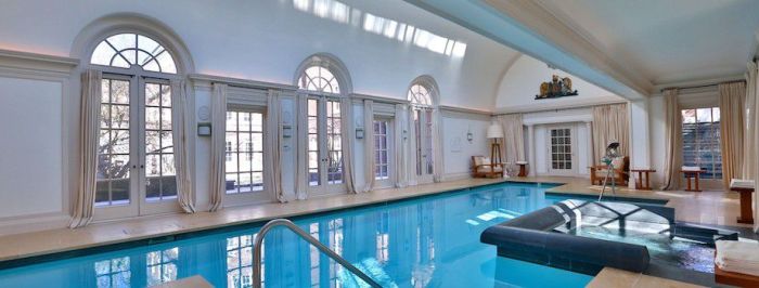 A White Collar Criminal Is Selling His Gigantic Canadian Mansion (15 pics)