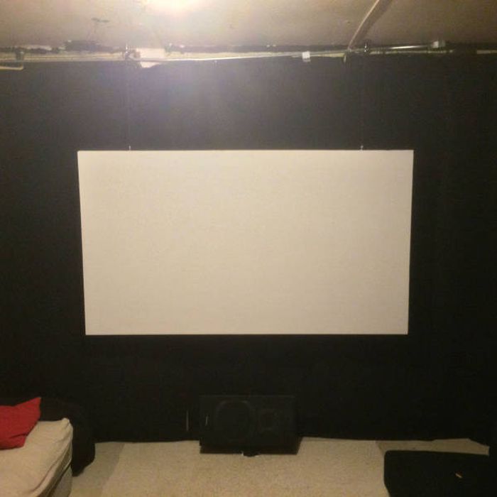 How To Build An Awesome Home Theater For Less Than $200 (38 pics)