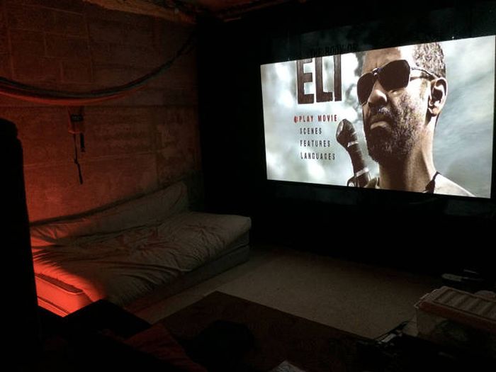 How To Build An Awesome Home Theater For Less Than $200 (38 pics)