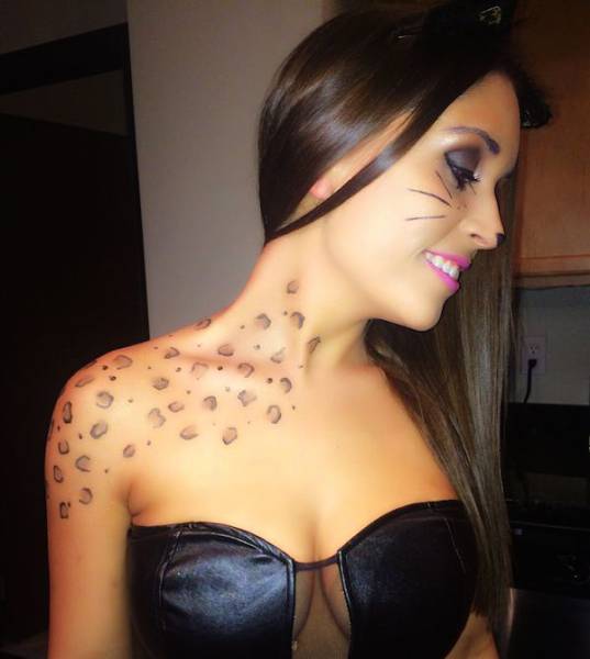 Gorgeous Women In Mesh Clothing That Will Leave You Mesmerized (59 pics)
