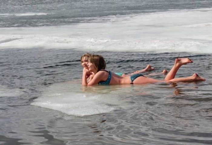 Acid Picdump (106 pics)