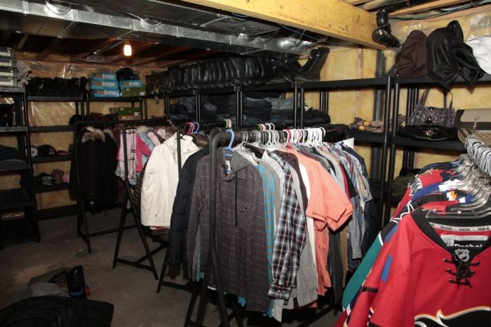 A Man With OCD Tried To Hide $1.5 Million Worth Of Stolen Goods (13 pics)