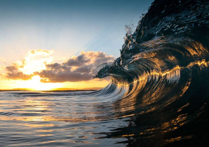 Breaking Waves Create The Most Beautiful Photos (50 pics)