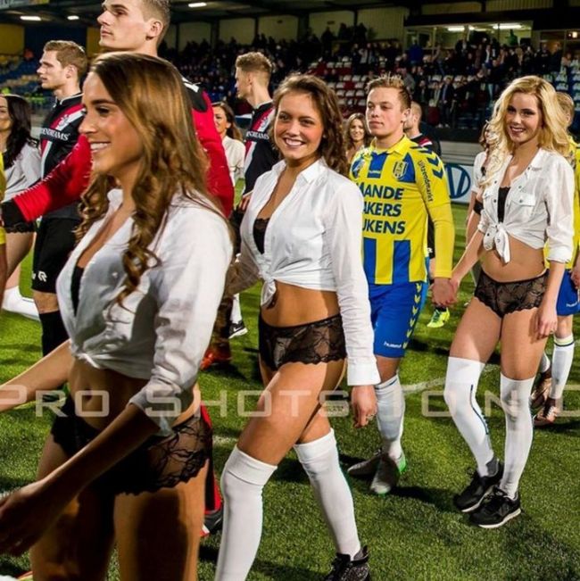 Dutch Football Team Replaces Their Mascots With Models For Valentine's Day (9 pics)