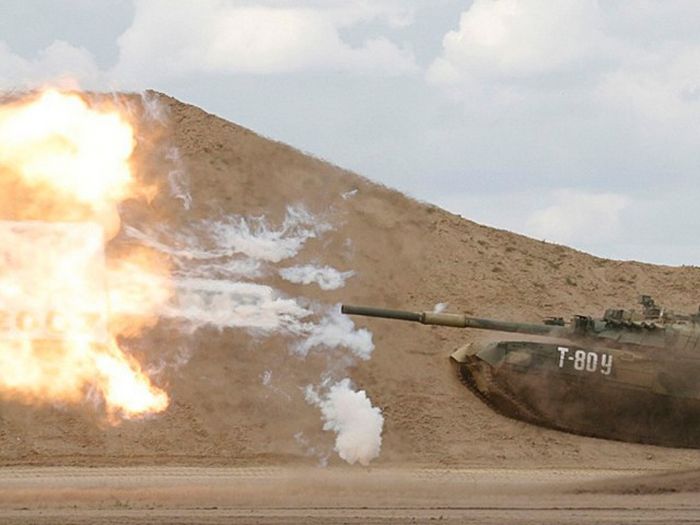 Epic Shots Of Army Tanks In Action (42 pics)