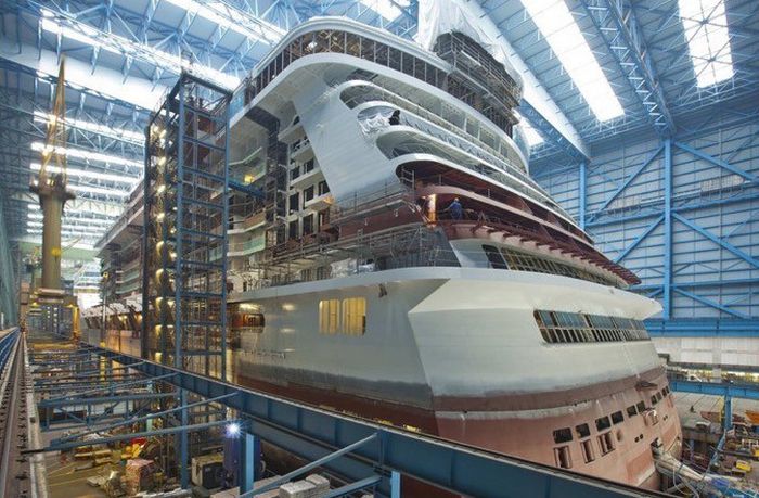 What A Cruise Ship Looks Like Before It Comes Together (9 pics)