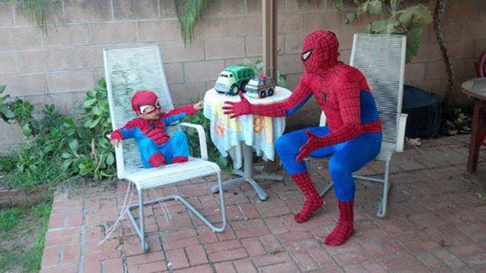 There's A Reason Why They Say Like Father, Like Son (44 pics)