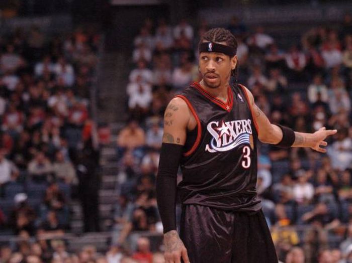 The Top 25 Highest Paid Players In The History Of The NBA (25 pics)