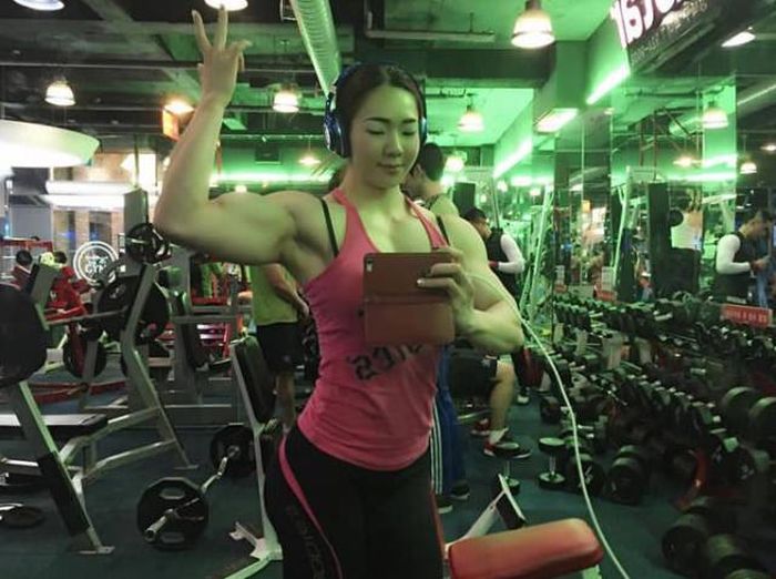 Most Guys Dream Of Having The Body That This Woman Has (8 pics)