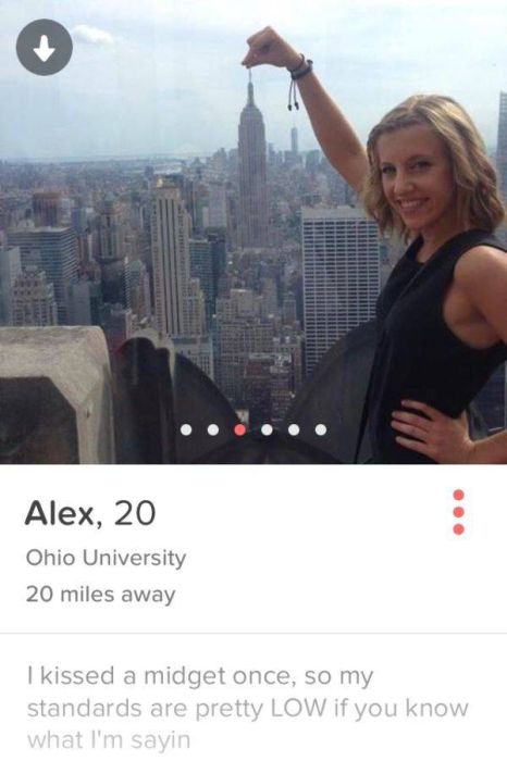 Dirty And Entertaining Tinder Profiles That Will Inspire You To Swipe Right (31 pics)