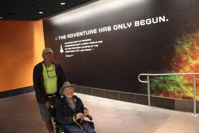 90 Year Woman Goes On An Epic Trip After Being Diagnosed With Cancer (30 pics)