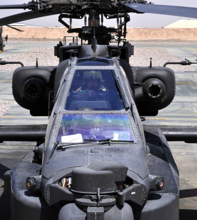 AH-64 Apache (35 pics)