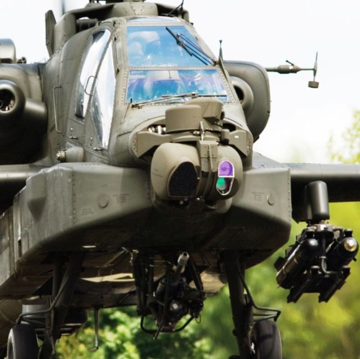 AH-64 Apache (35 pics)