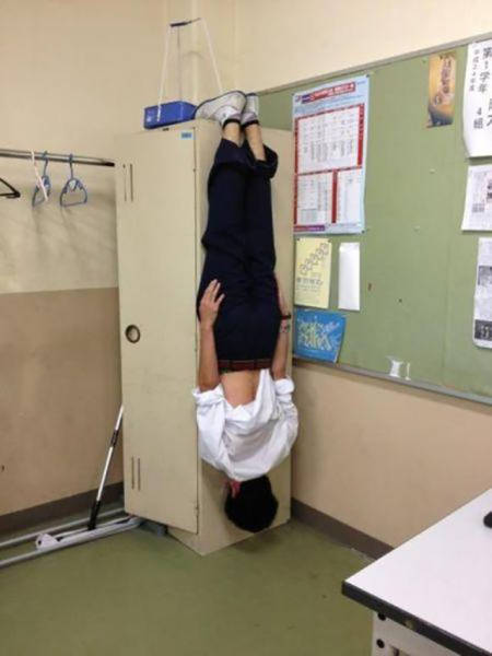 Unusual Occurrences That Could Only Happen In Japan (42 pics)