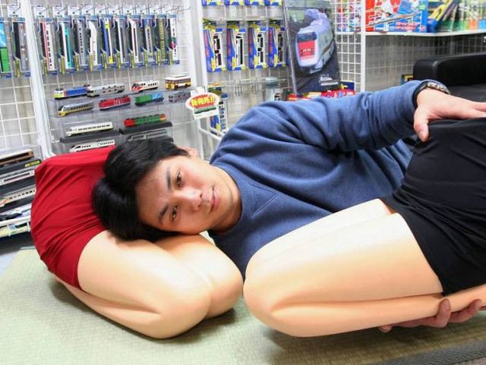 Unusual Occurrences That Could Only Happen In Japan (42 pics)