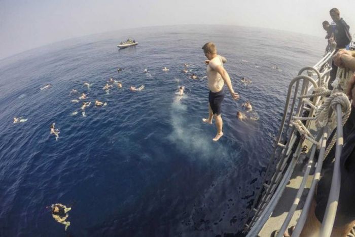 The US Navy Enjoys A Little Downtime While Out At Sea (21 pics)