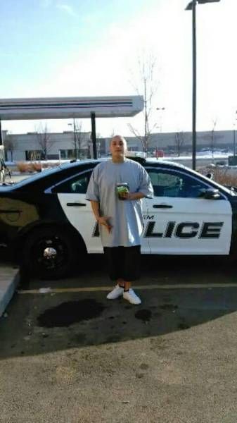 Wannabe Gangsta Gets Owned By The Police (5 pics)