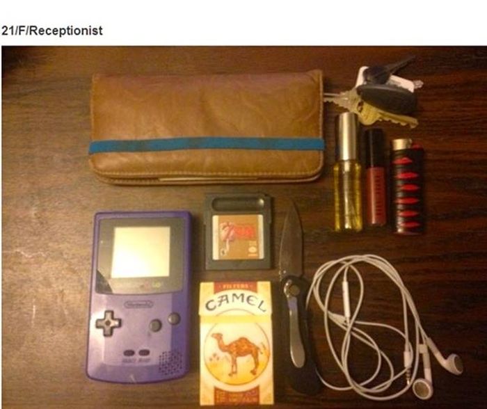 Photos That Show Items People Carry And How They Reflect Their Lifestyle (23 pics)