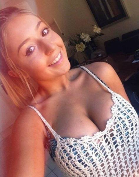 Beautiful Busty Babes Are The Sweetest Kind Of Eye Candy (54 pics)