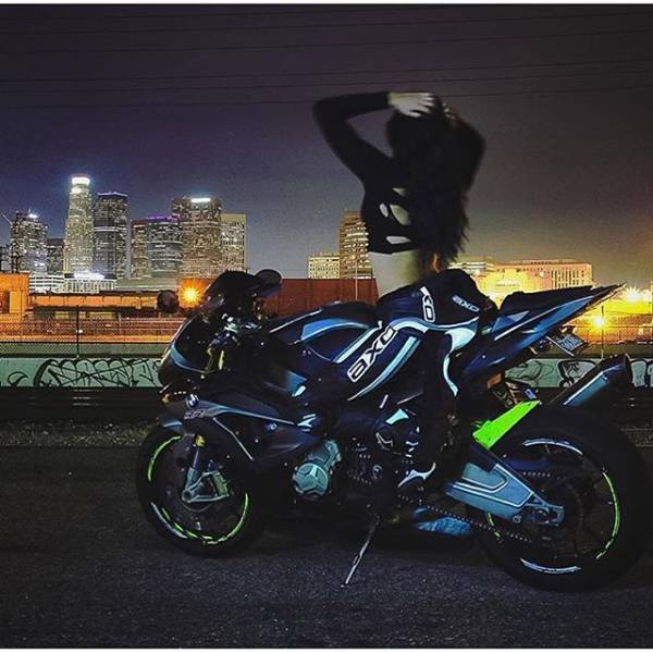Beautiful Girls And Bad Ass Bikes Make For A Hot Combination (51 pics)